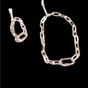 Toggle Pendant Jewelry Set Silver in Color Chain Necklace and Bracelet.